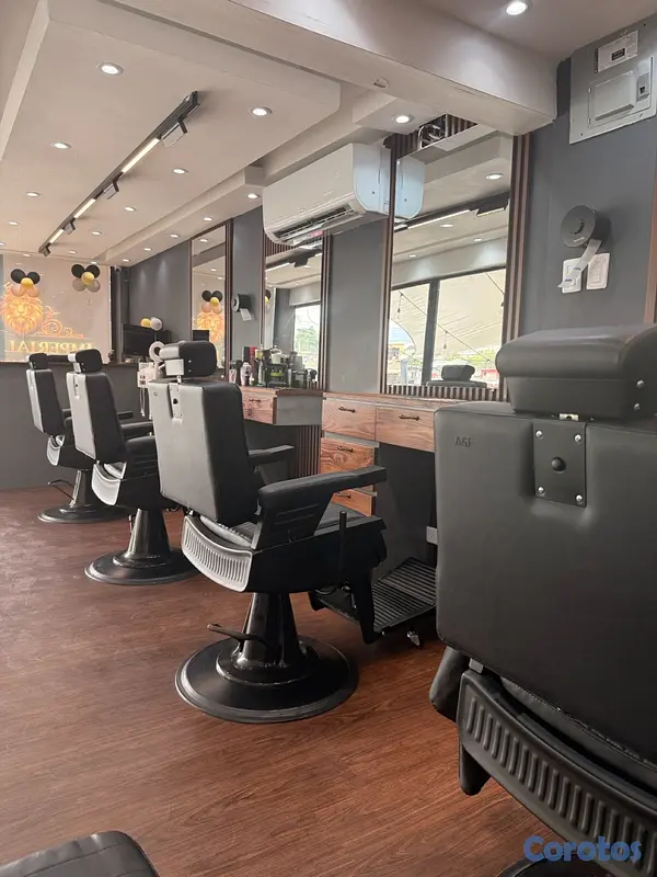 servicios profesionales - Vendo negocio Barbería  3