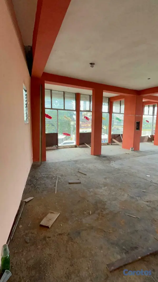 oficinas y locales comerciales - 🏢 ALQUILER DE LOCAL COMERCIAL 🏢 4