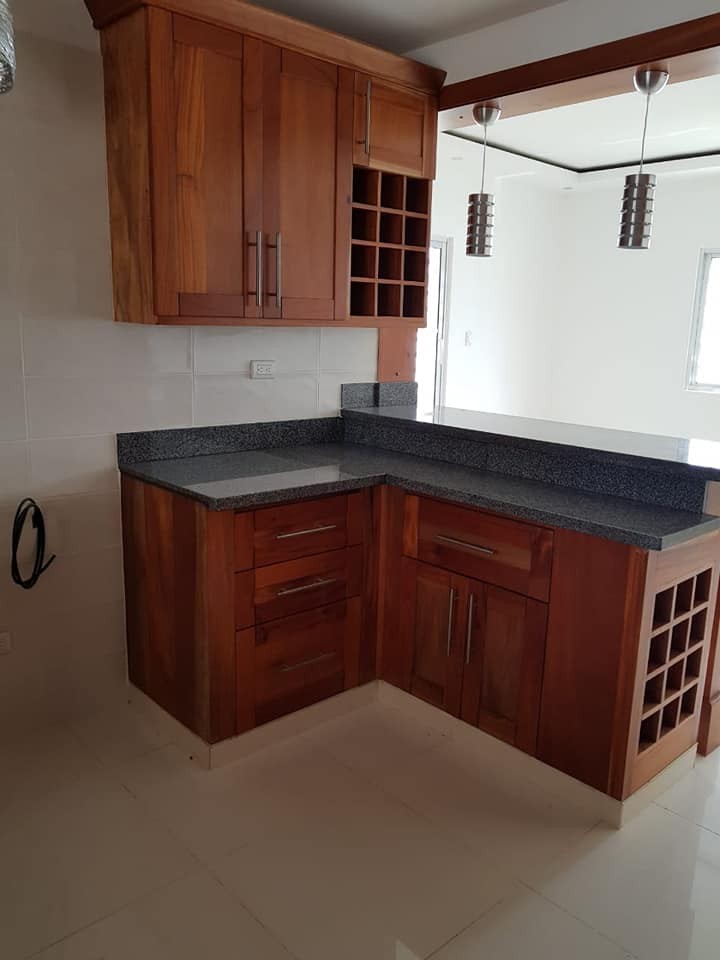 casas - SE VENDE  ESTA CASA  NUEVA CON TEMINACION DE PRIMERA/ UBICACIÓN PRIV 3