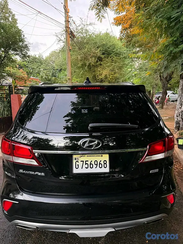 jeepetas y camionetas - hiunday grand santa fe 2018 3