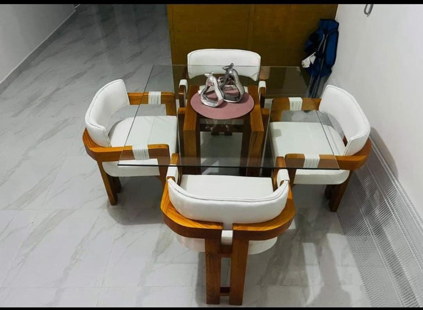muebles y colchones - Comedor de cuatro sillas  0