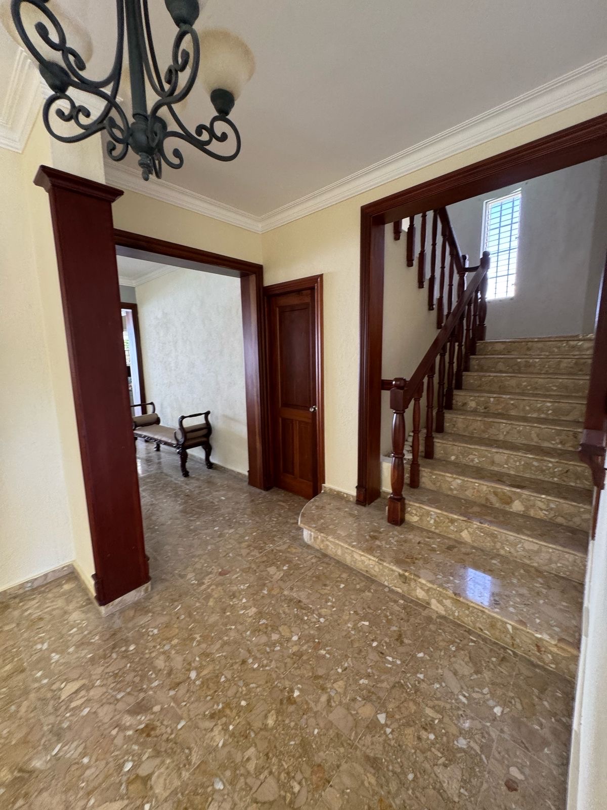 casas - venta de casa en Altos de Arroyo hondo 2 con 535mts Distrito nacional  8