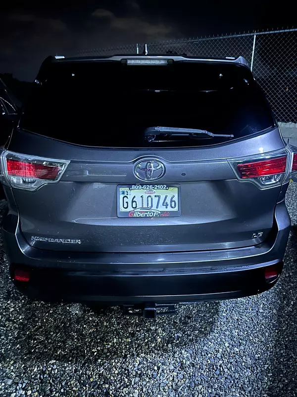 jeepetas y camionetas - Toyota higlander xle 2015 3