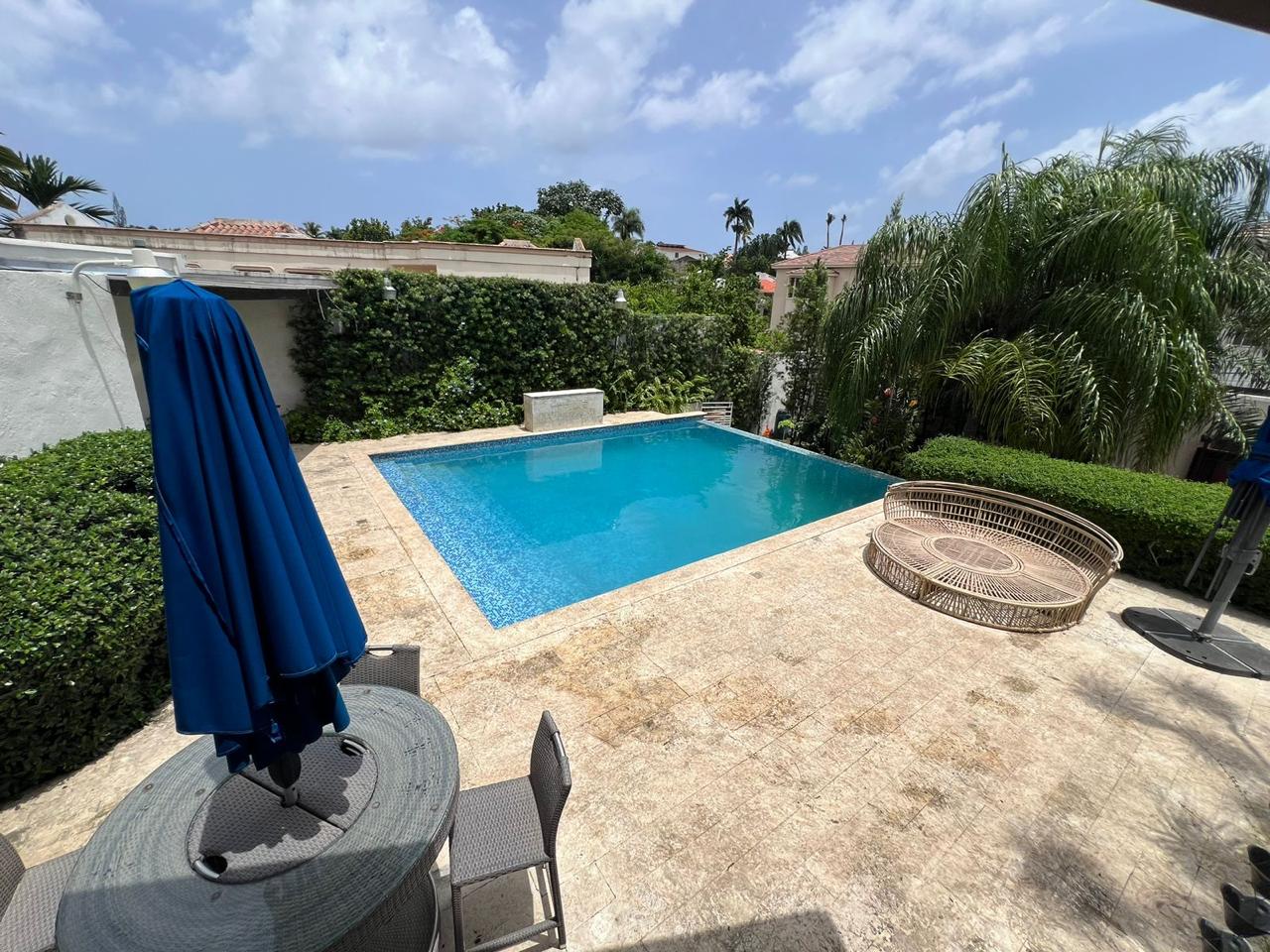 casas - Vendo Casa De 2 Niveles En Arroyo Hondo Sin Interm 1