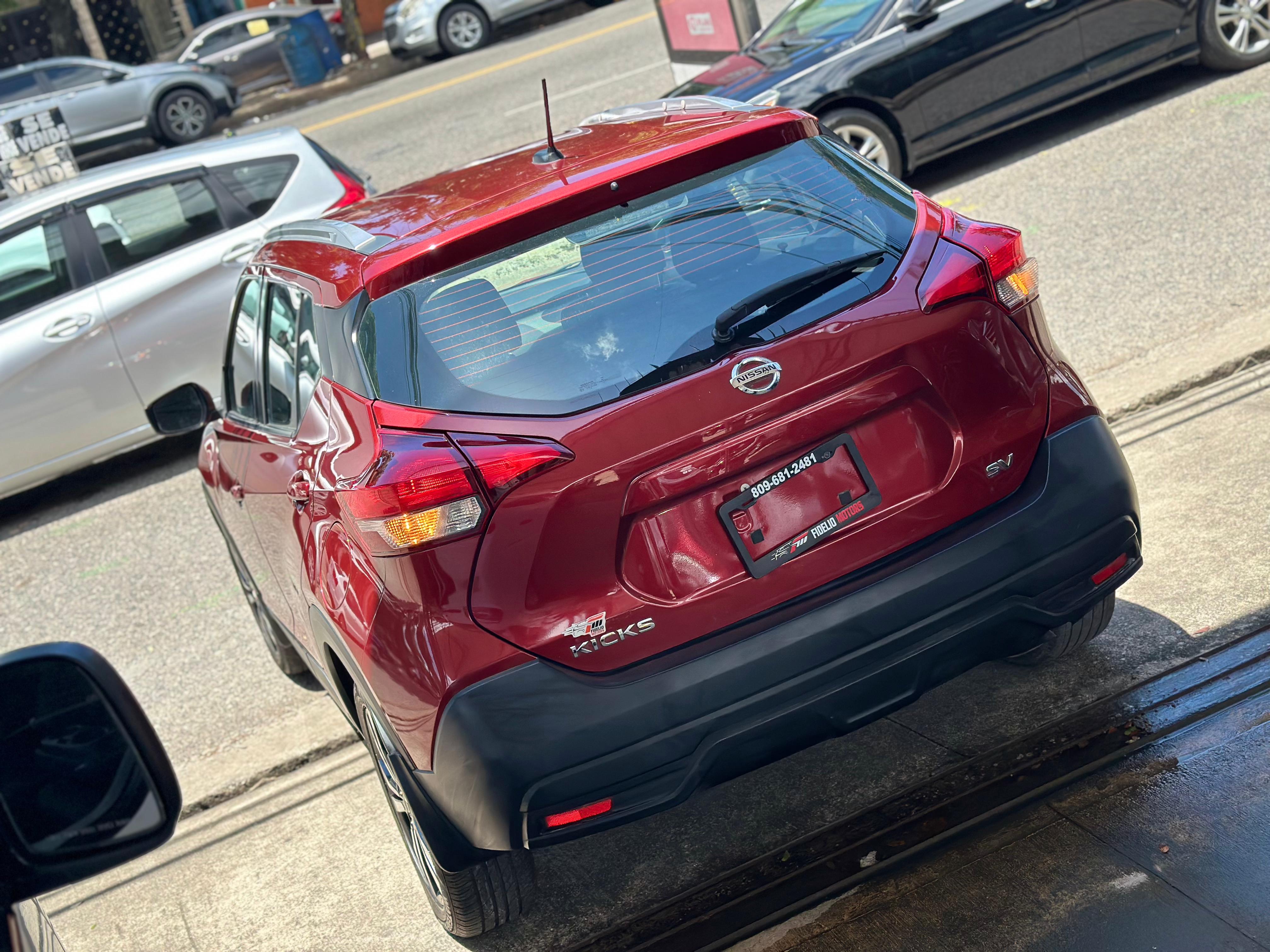 jeepetas y camionetas - 2019 NISSAN KICKS SV CLEAN AMERICANA 9