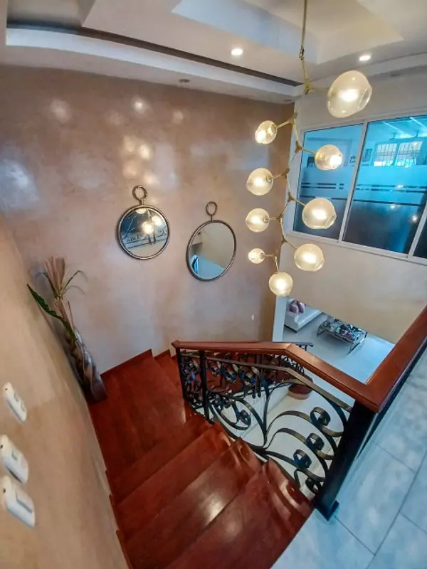 casas - Vendo de oportunidad, hermosa casa Amueblada totalmente, en la Independencia  2