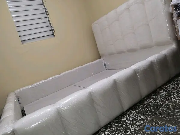 muebles y colchones - Cama Queen Progresiva con Espaldar Acolchado Vertical – Estilo Moderno (60") 2