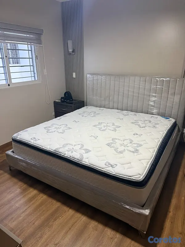 muebles y colchones - Base de cama king con espaldar (usada) 2