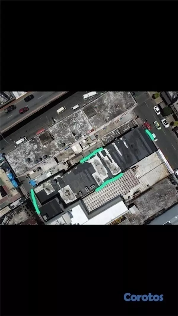 oficinas y locales comerciales - Venta de edificio en la avenida Duarte Distrito Nacional cerca de tiendas  1