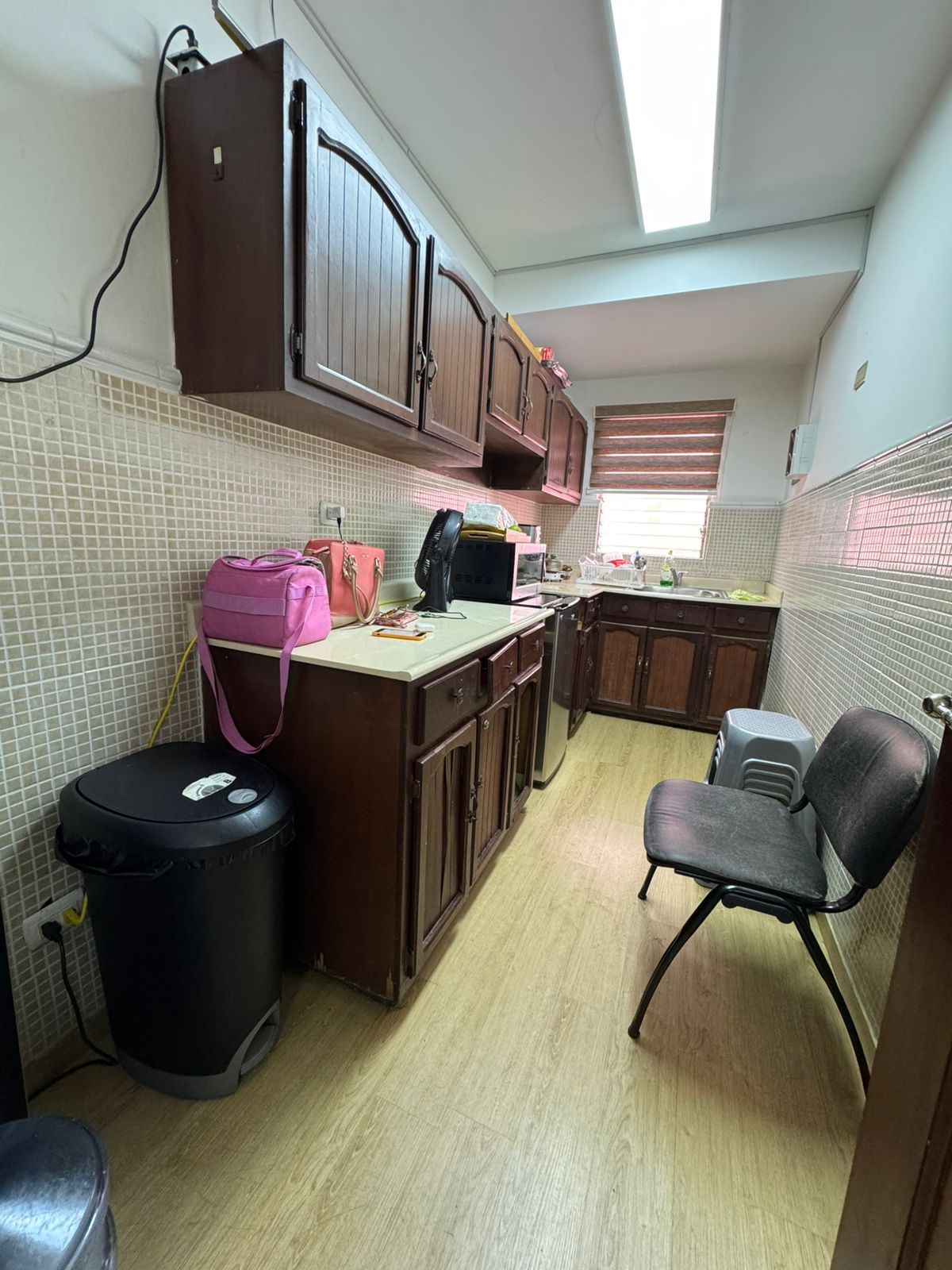 oficinas y locales comerciales - Alquilo Local Ideal Para Oficina en 2do Piso en Ensanche Paraíso Código: PD460 2