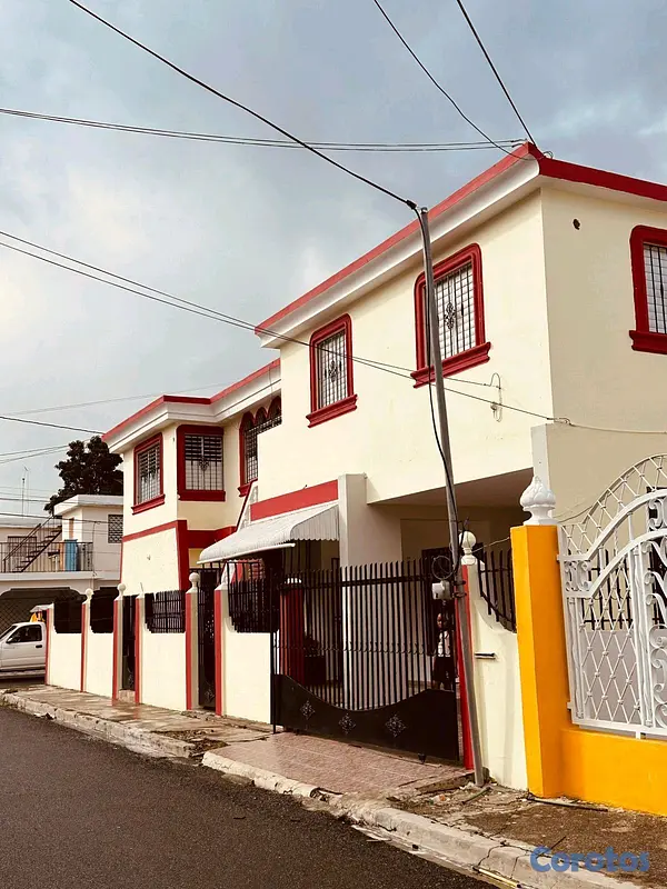 casas - condominio de 1 casa mas 5 aptos en la vega 2