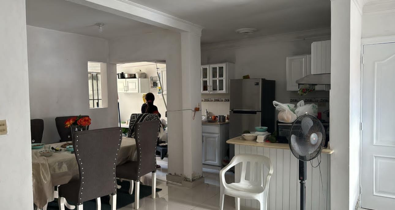 apartamentos - VENDE APARTAMENTO EN LAS AVENIDA INDEPENDENCIA KM 9  2/1 SECTOR NORDESA 
RD$7.5 4