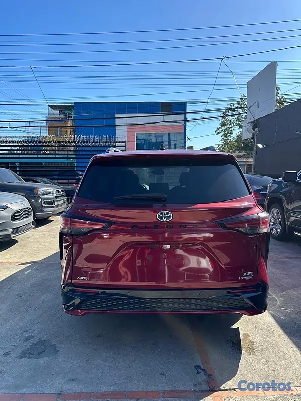 jeepetas y camionetas - TOYOTA SIENNA XSE 2021 5