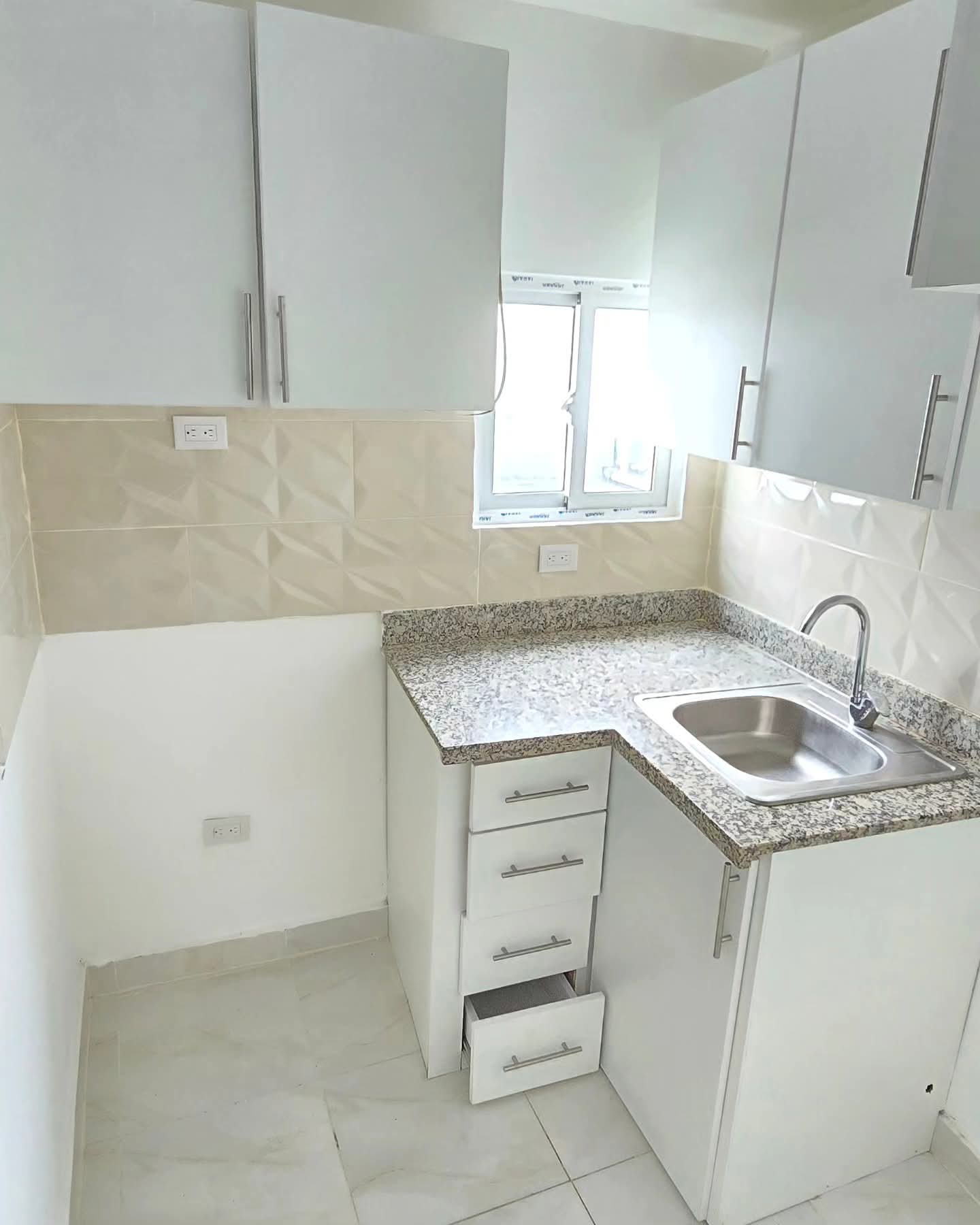 apartamentos - rento apart estudio en torre con ascensor en la estrella sadhala santiago 