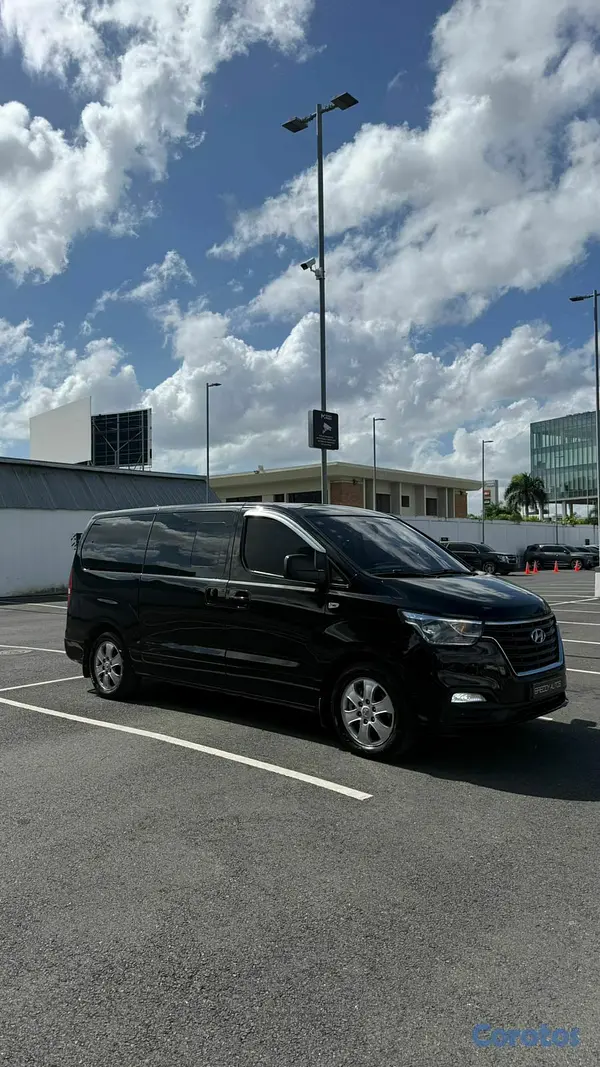 otros vehiculos - Hyundai Grand Starex 2019 VGT Diesel 4