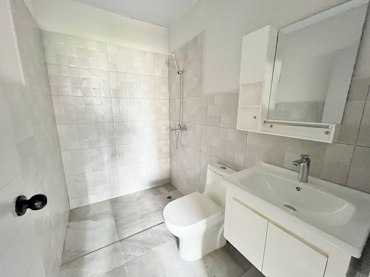apartamentos - VENTA de moderno apartamento en Serralles 3