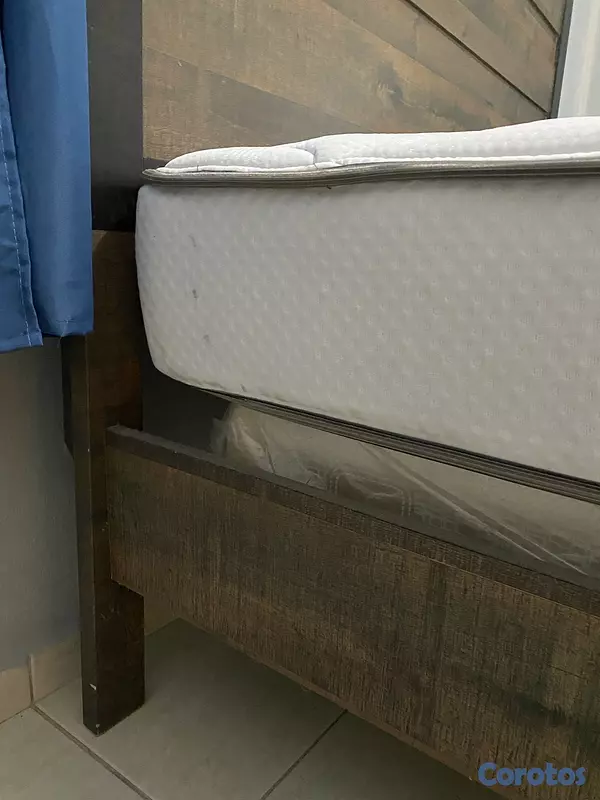 muebles y colchones - Cama Queen Size como nueva 10