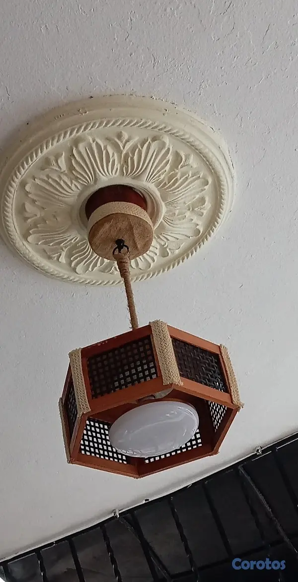 negocios en venta - Lámparas artesanal en madera 4
