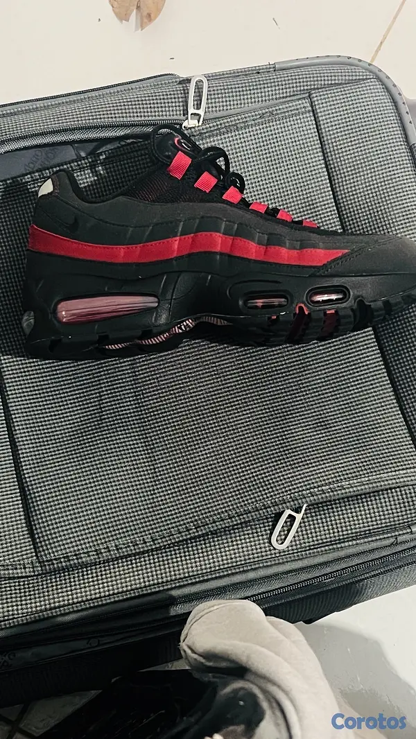 zapatos para hombre - nike air max 95 OG black gold 100% originales 5