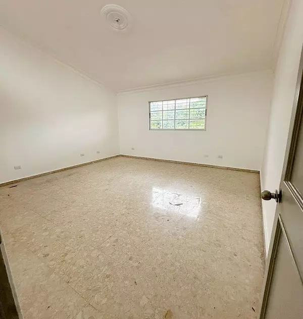 casas - Alquiler propiedad comercial  6