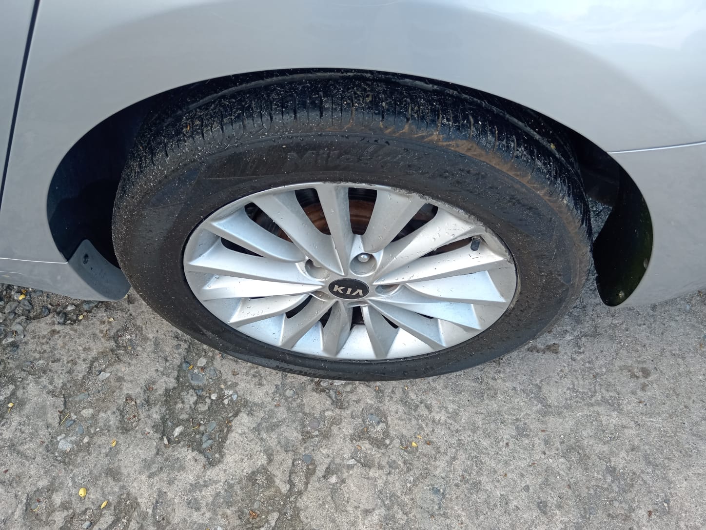 carros - KIA K7 2017 GRIS 9