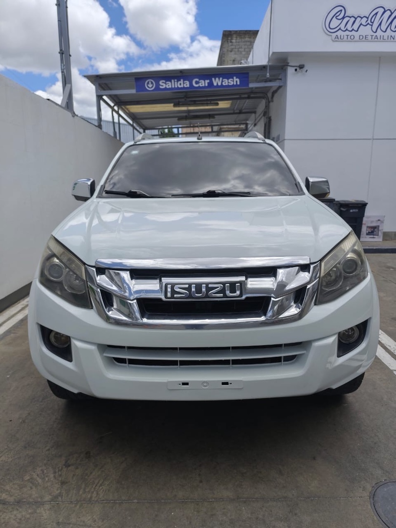jeepetas y camionetas - Isuzu D-Max LS 3.0 2