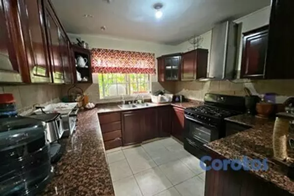 casas - Vendo casa en Cuesta Hermosa II 5
