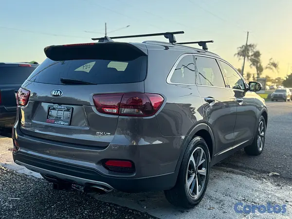 jeepetas y camionetas - Kia Sorento EX 2019  3