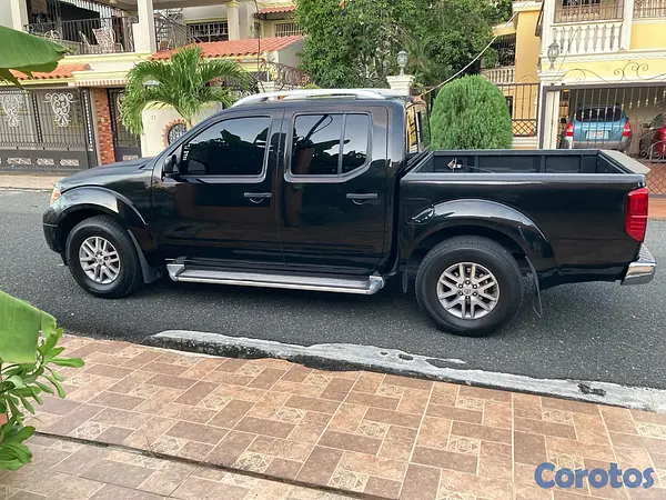 jeepetas y camionetas - Nissan Frontier SV 14