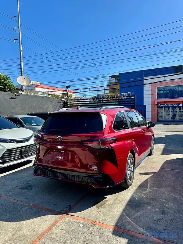 jeepetas y camionetas - TOYOTA SIENNA XSE 2021 6