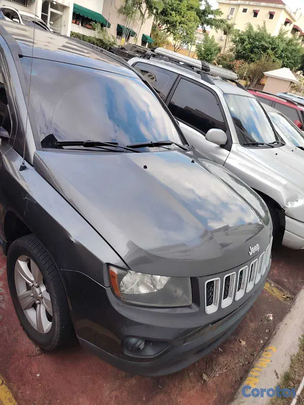 jeepetas y camionetas - Vendo Jeep Compass 2016 2