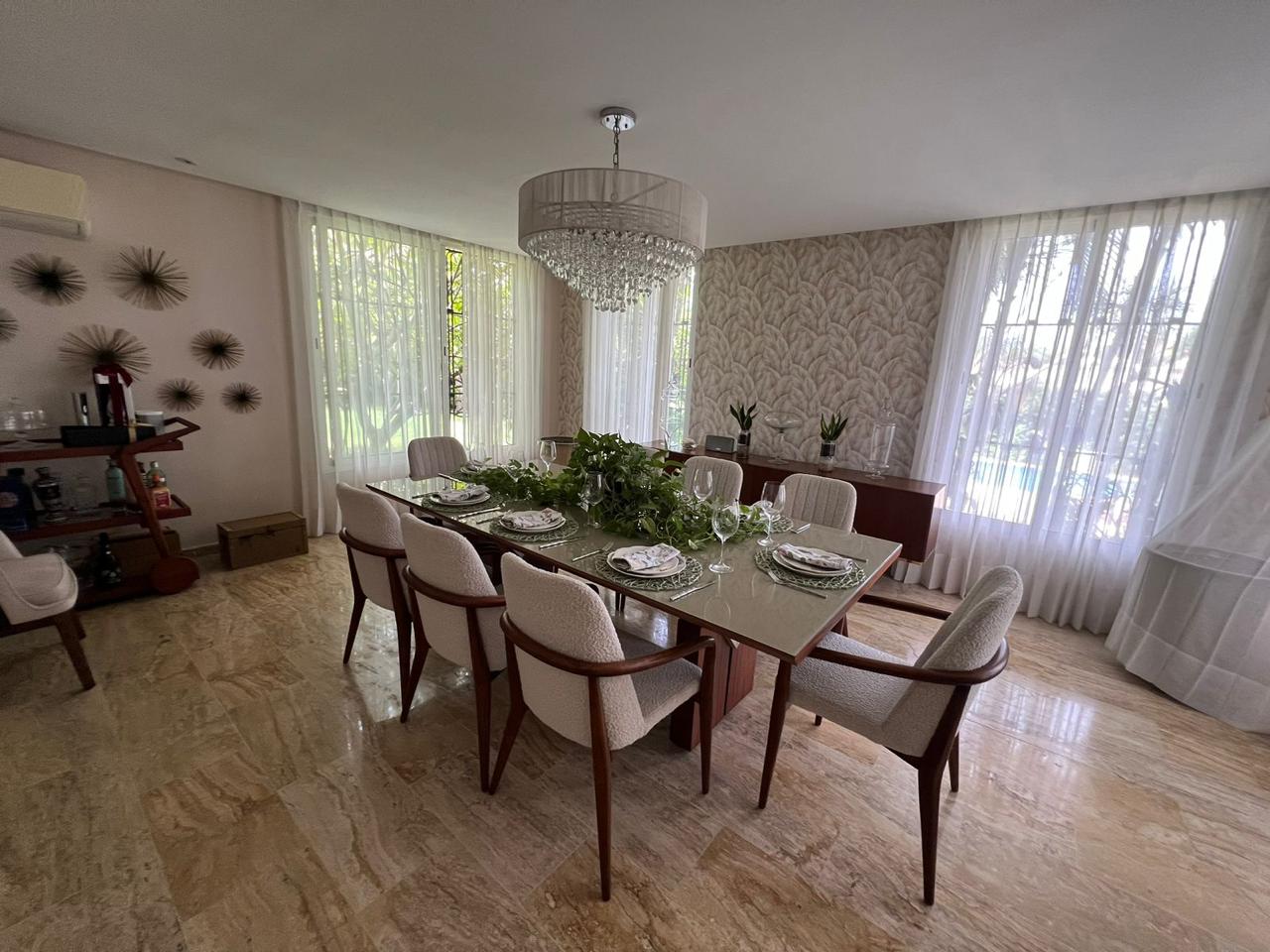 casas - Vendo Casa De 2 Niveles En Arroyo Hondo Sin Interm