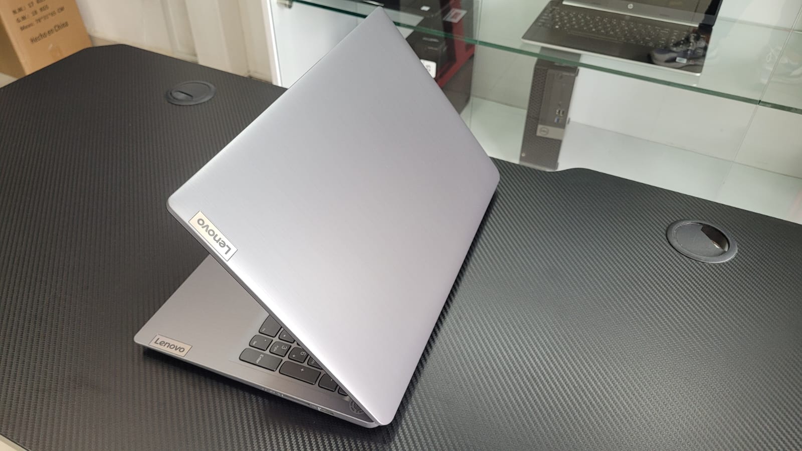 computadoras y laptops - Laptop Lenovo TOUCH core I7 12VA 8GB 512 15.6 PLG 2