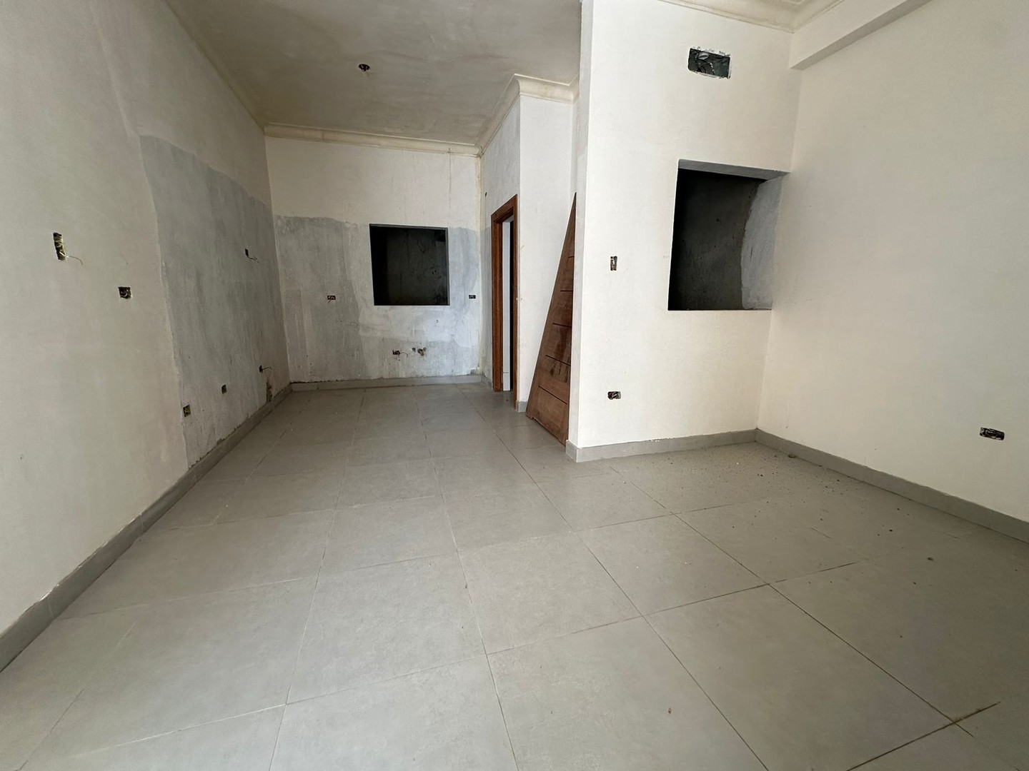 apartamentos - Vendo casi listo, apartamento en venta Mirador Sur
 Precio US$272,000 
-161 M2 
 1