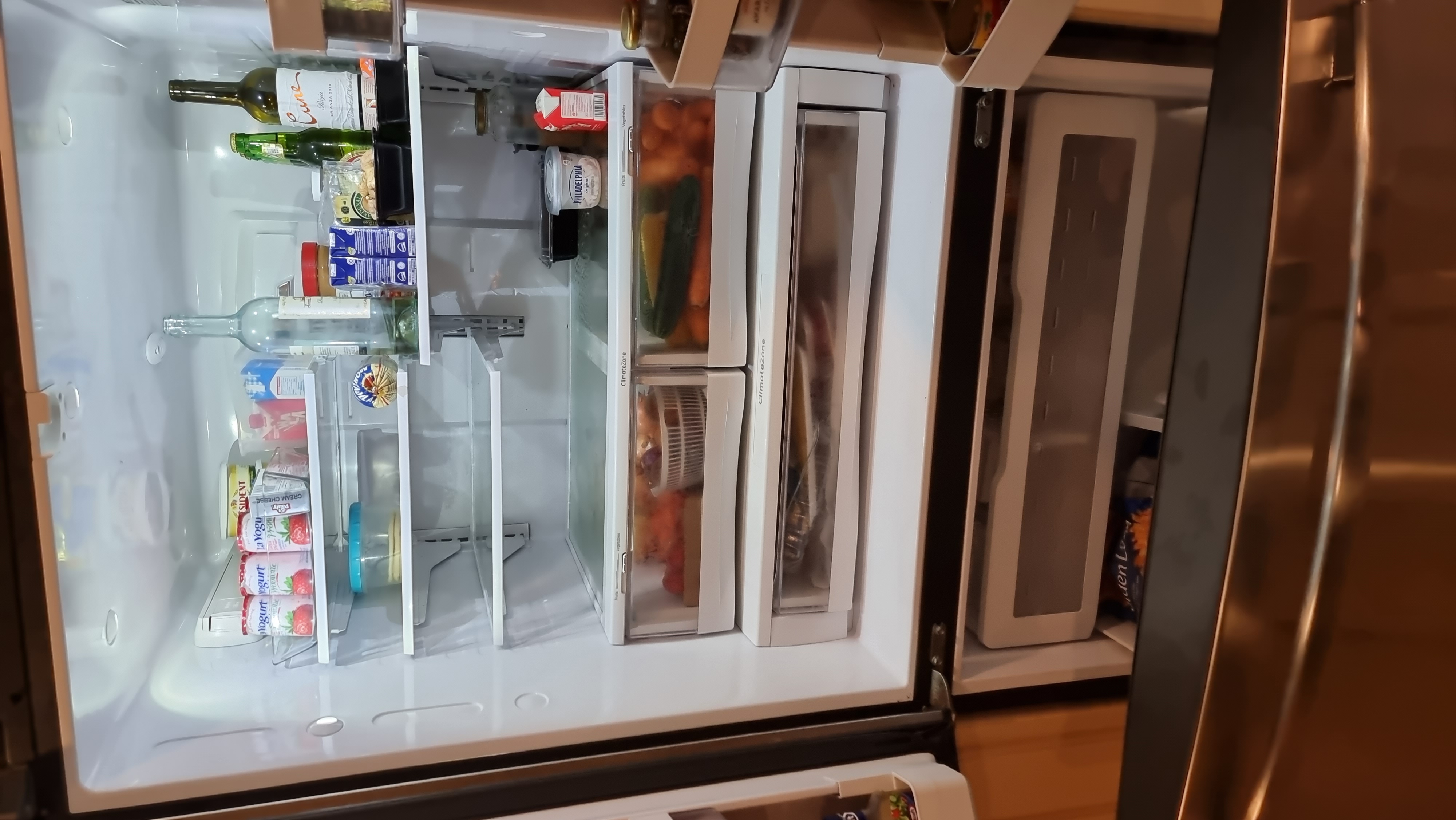 cocina - Oportunidad, la nevera funciona, arriba no enfria optimamente,congela perfecto.  1