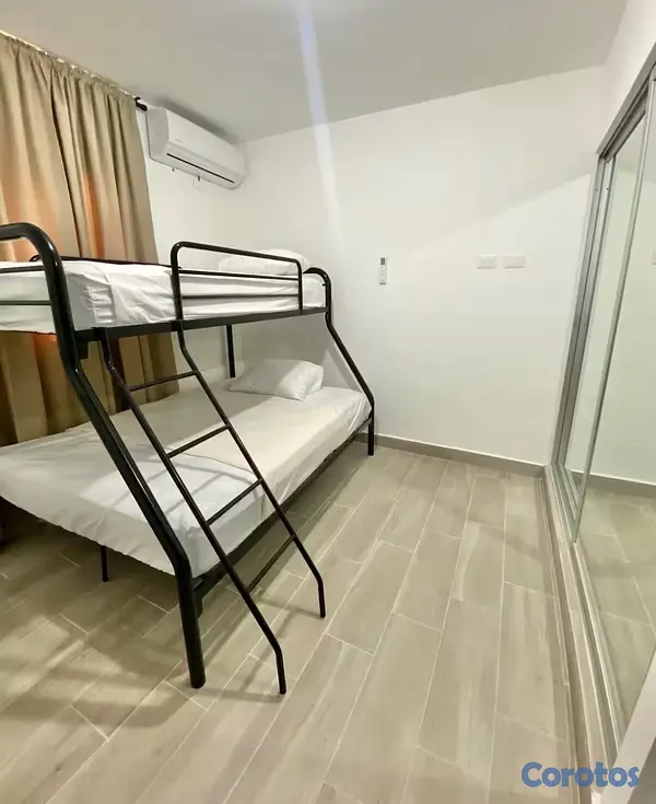 apartamentos - Céntrico Apto de 3
Habitaciones con piscina 8