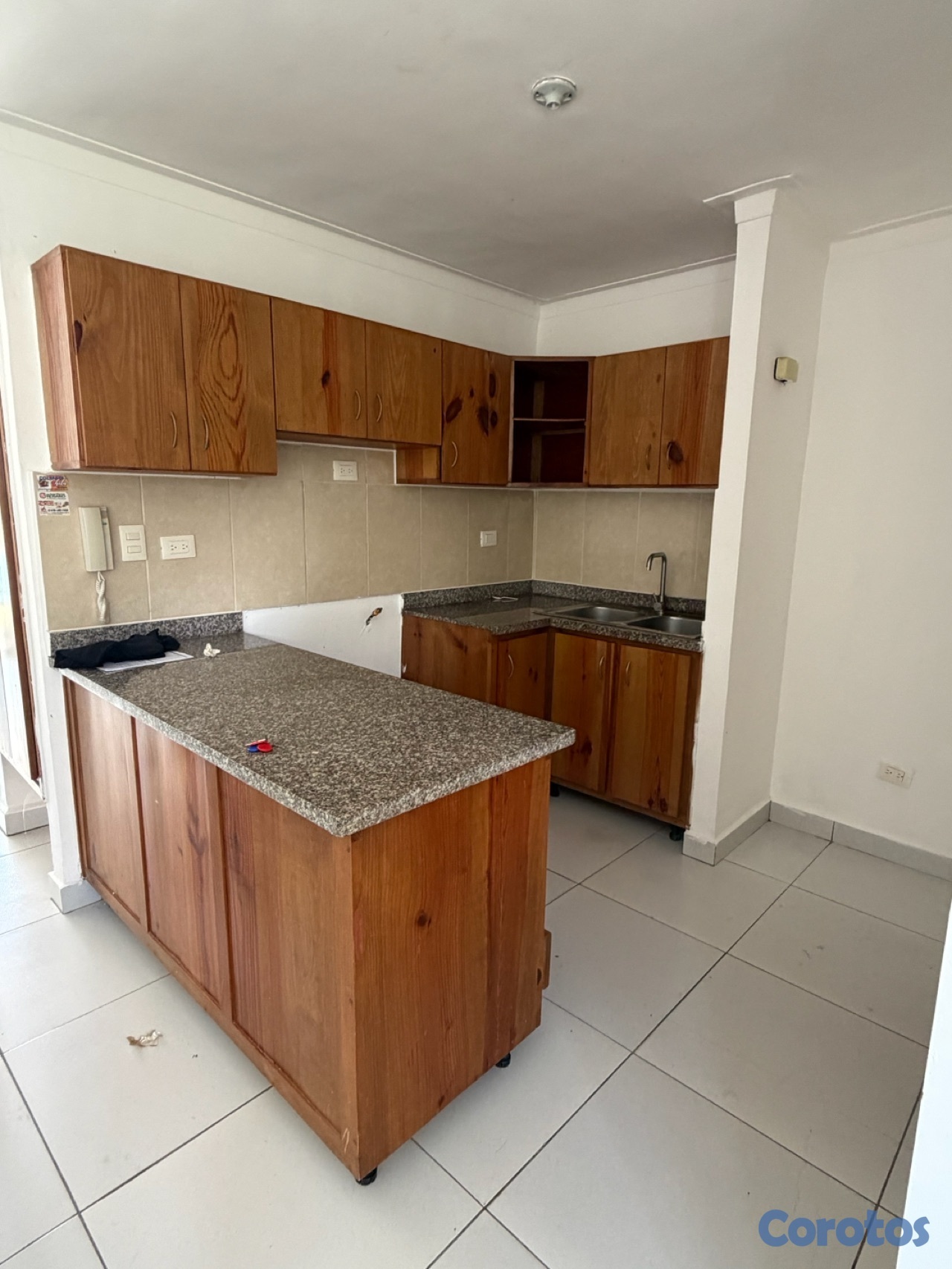 apartamentos - rento en palma real vacío segundo nivel  2