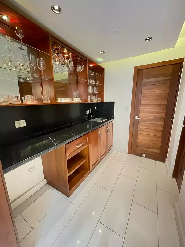 apartamentos - Apartamento en Venta Amueblado  BELLA VISTA SUR 9