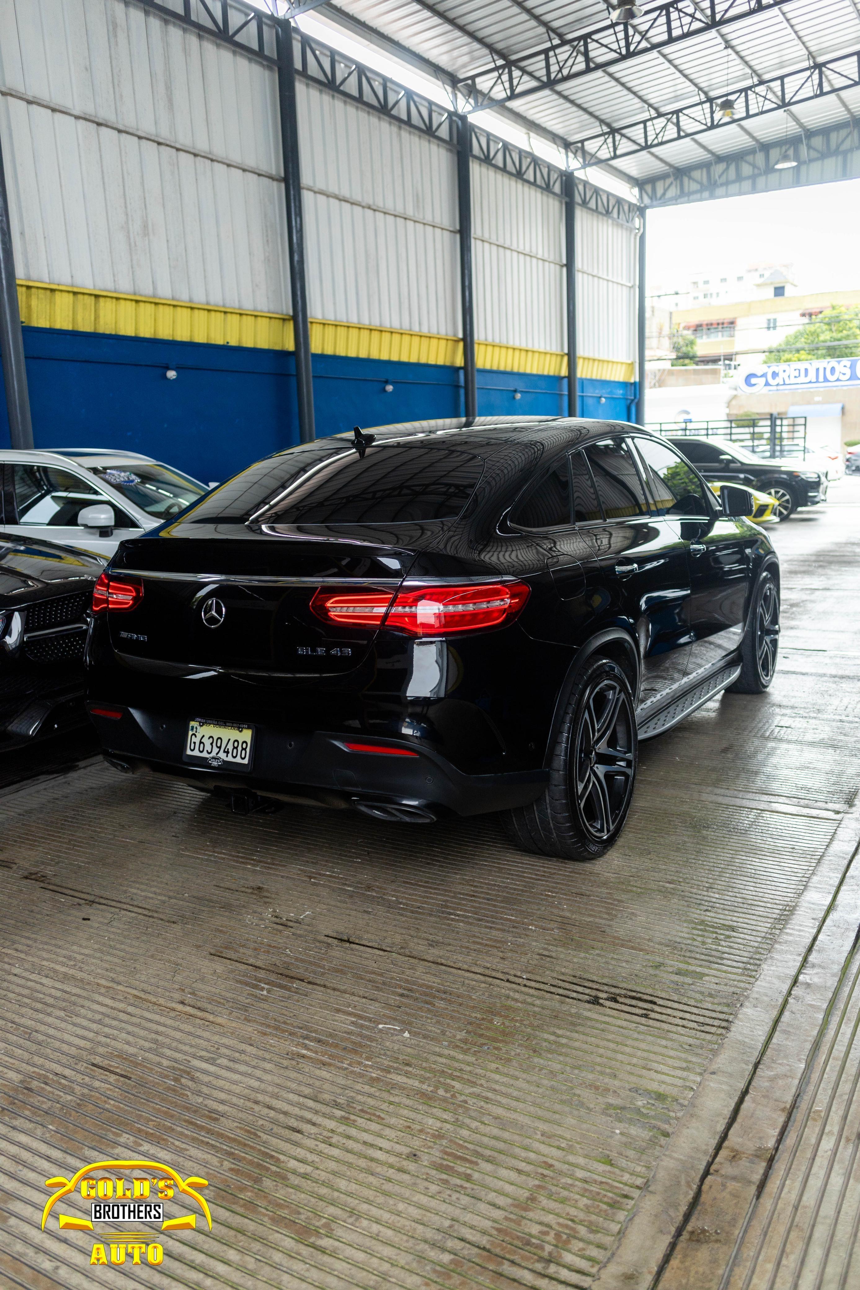 jeepetas y camionetas - Mercedes Benz GLE 43 AMG 2019 Clean Carfax Coupe 5