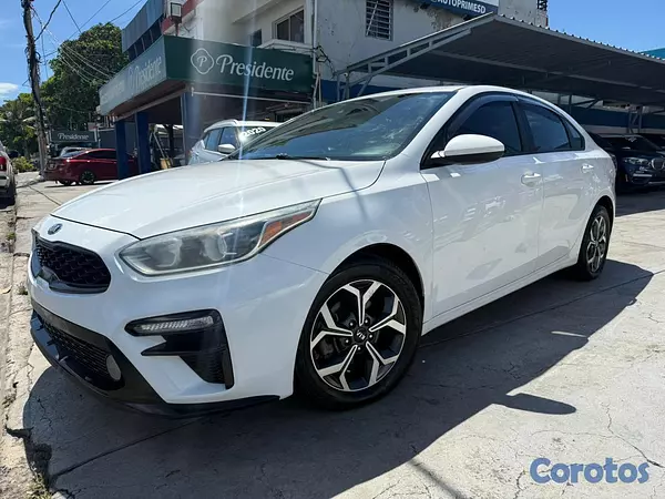 carros - Kia Forte LXS 2020 1