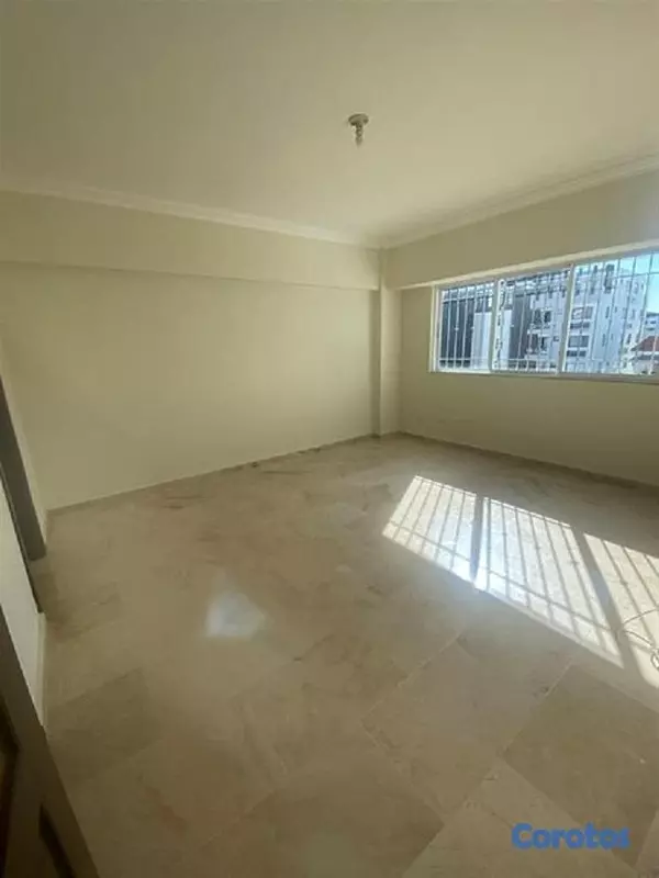 penthouses - En Venta Penthouse de 4 habitaciones en la Urb. Real 10