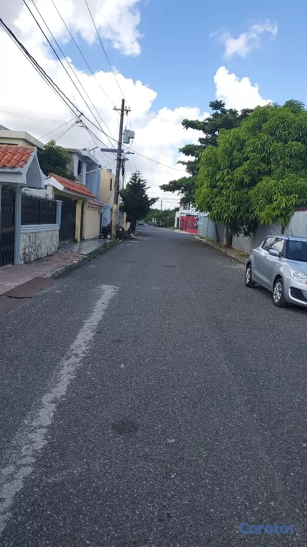 solares y terrenos - Solar Exclusivo de 642 metros en Prado Oriental, Autopista de San Isidro 3