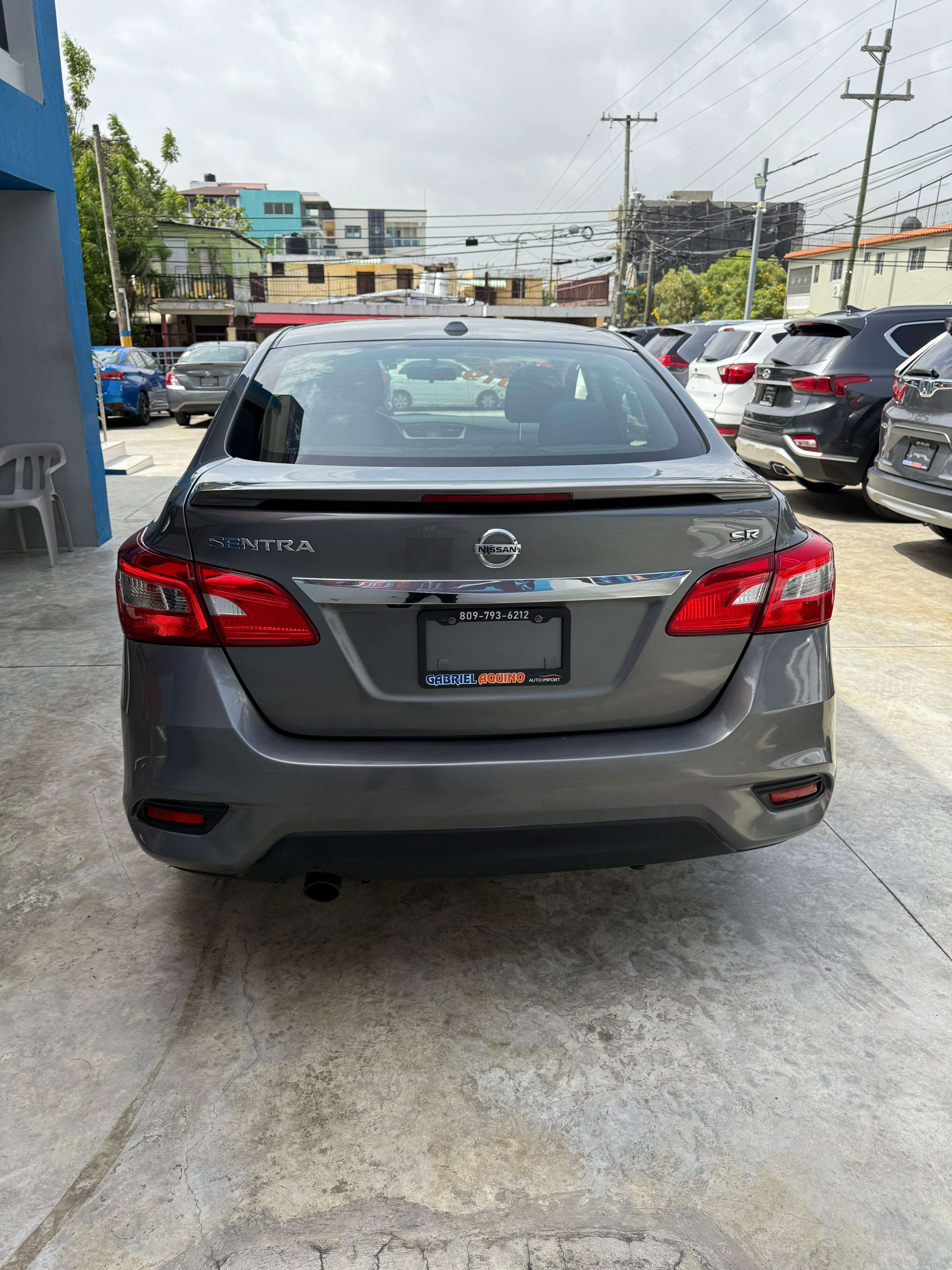 carros - nissan sentra sr 9