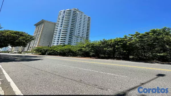apartamentos - Apartamento en la Av. Anacaona Torre Azul de 548m2 5
