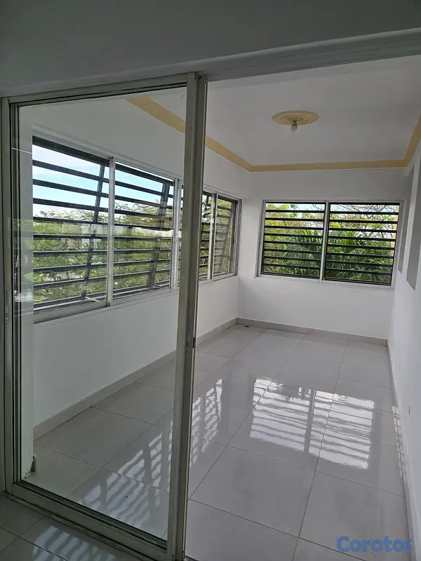 apartamentos - Alquila apartamento 3er piso Residencial Mar Carib 14