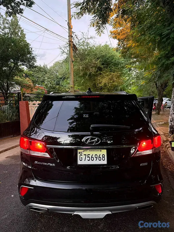 jeepetas y camionetas - hiunday grand santa fe 2018 2
