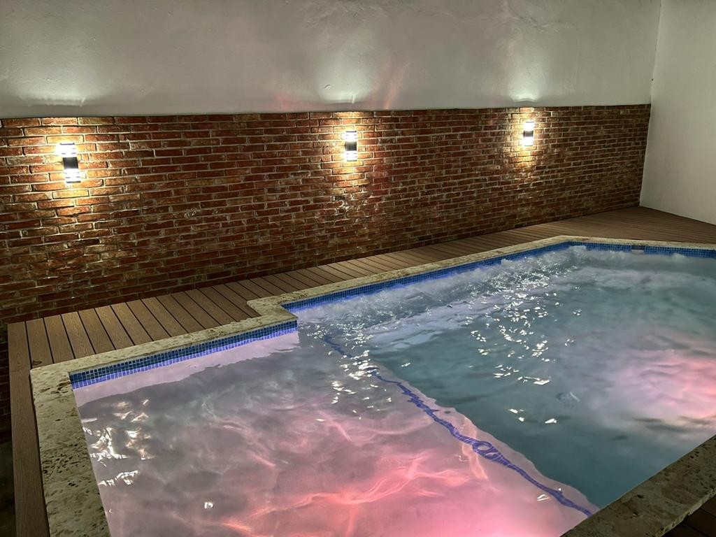 apartamentos - Apartamento en renta Evaristo Morales145 mts cuadrados 0