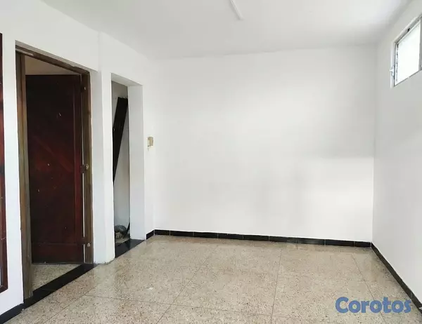 oficinas y locales comerciales - CASA COMERCIAL  4