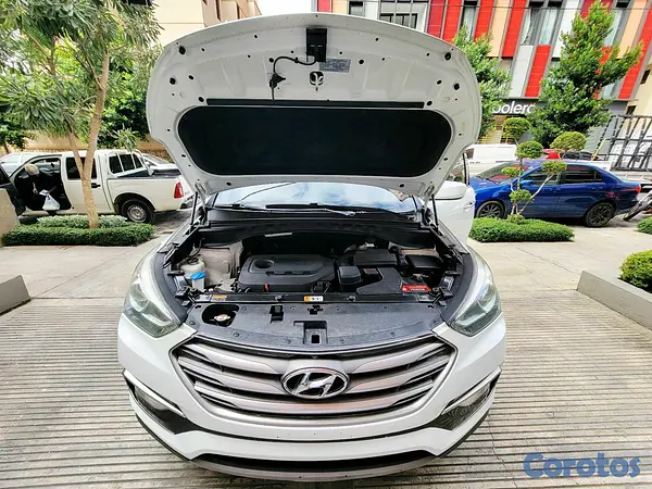 jeepetas y camionetas - Hyundai Santa Fe Sport  2