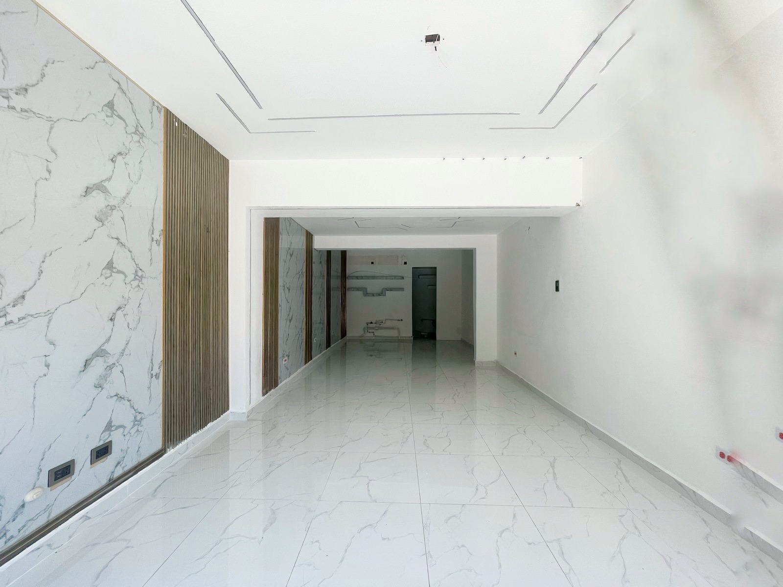 oficinas y locales comerciales - Local bella vista  2